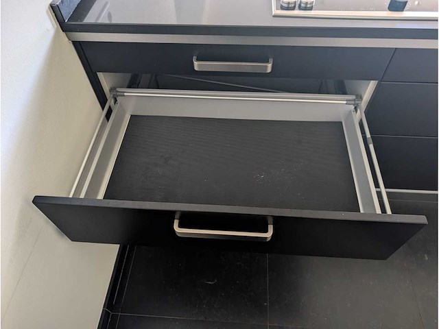 Varenna - keuken met apparatuur - afbeelding 12 van  39