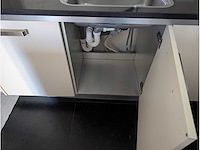 Varenna - keuken met apparatuur - afbeelding 19 van  39