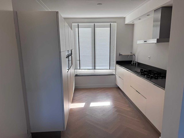 Varenna - keuken met atag/siemens studioline apparatuur - afbeelding 1 van  35