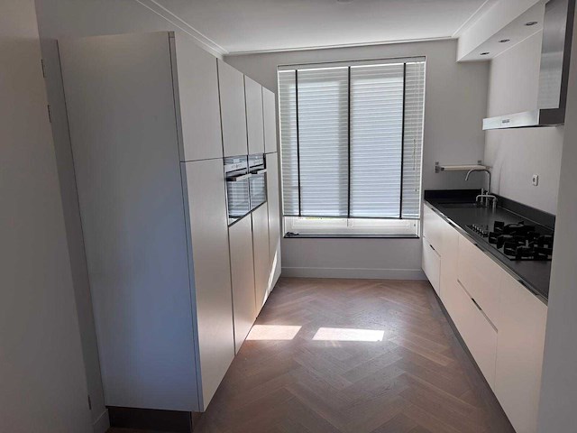 Varenna - keuken met atag/siemens studioline apparatuur - afbeelding 12 van  35