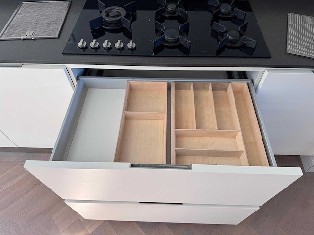 Varenna - keuken met atag/siemens studioline apparatuur - afbeelding 9 van  31