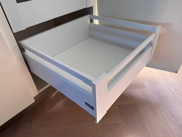 Varenna - keuken met atag/siemens studioline apparatuur - afbeelding 20 van  31