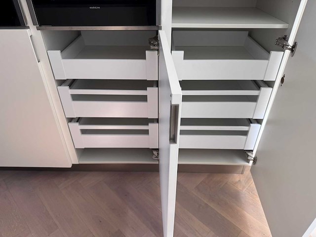 Varenna - keuken met atag/siemens studioline apparatuur - afbeelding 24 van  31