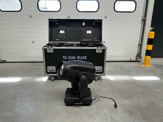 Vari lite vl3500 moving head wash light (6x) - afbeelding 1 van  5