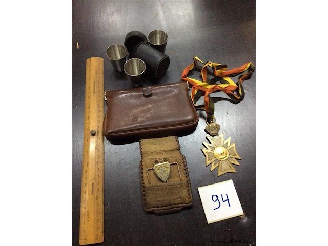 Varia divers - afbeelding 1 van  3