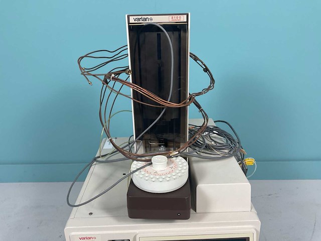 Varian diverse laboratoriumapparatuur - afbeelding 3 van  8