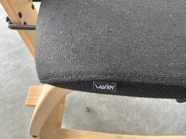 Varier kniestoel - afbeelding 7 van  7
