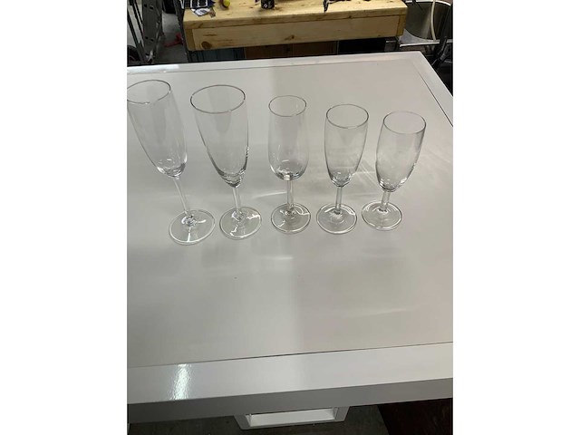 Various champagne glasses (120x) - afbeelding 6 van  11