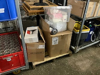 Various disposable material - afbeelding 1 van  4