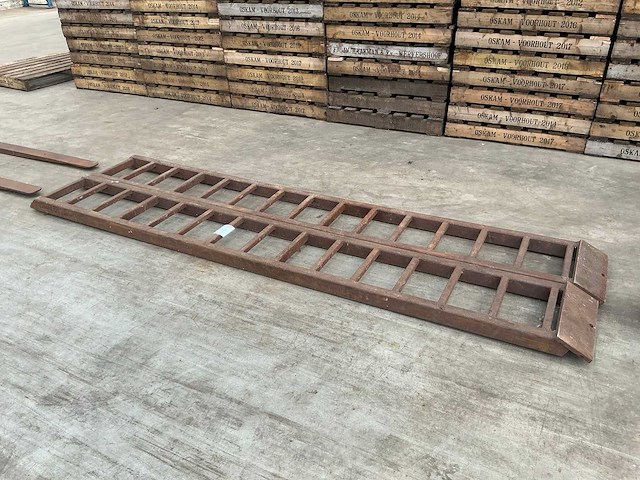 Various garage tools (2x) - afbeelding 1 van  4