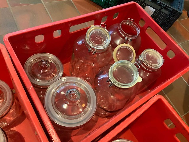 Various glassjars - afbeelding 2 van  2