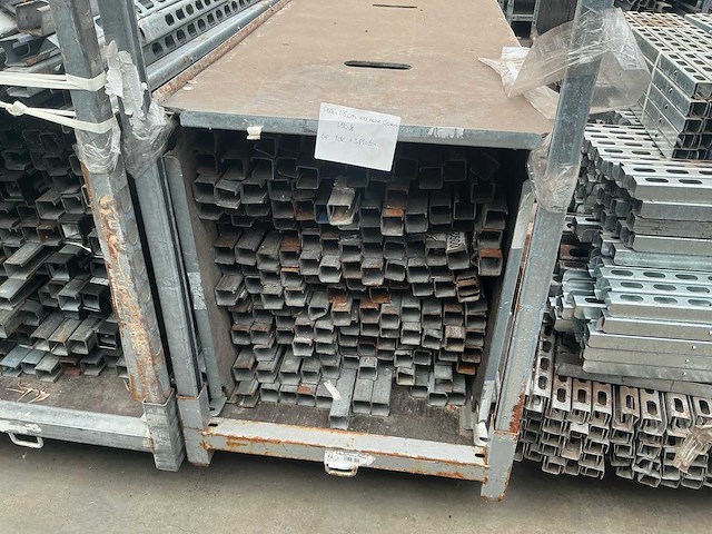 Various internal transport (864x) - afbeelding 1 van  7