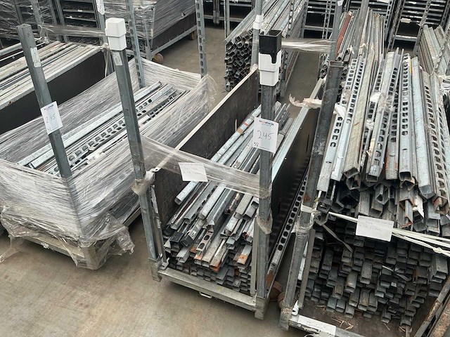Various internal transport (864x) - afbeelding 3 van  7