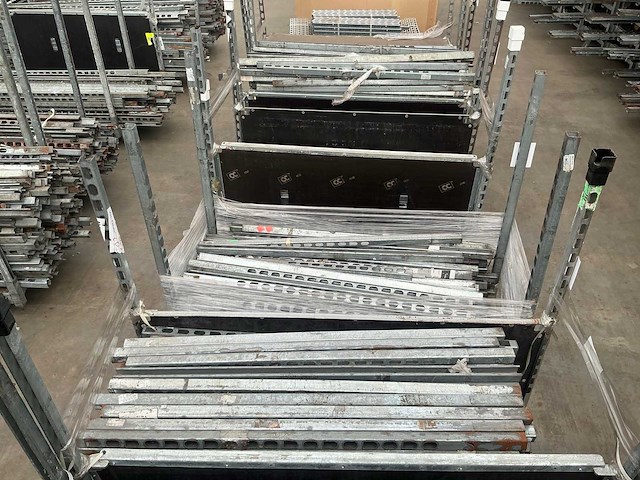 Various internal transport (864x) - afbeelding 7 van  7