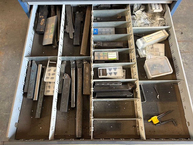 Various parts,tools & accessories - afbeelding 8 van  12