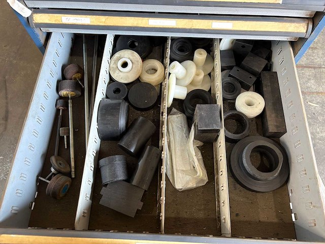 Various parts,tools & accessories - afbeelding 11 van  12