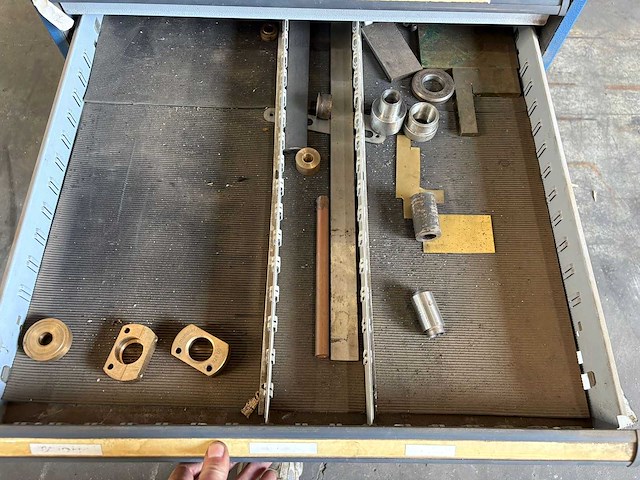 Various parts,tools & accessories - afbeelding 12 van  12