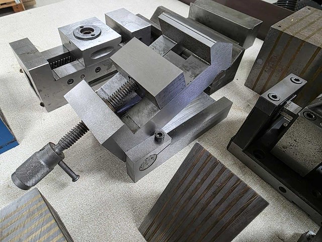 Various parts,tools & accessories - afbeelding 3 van  7