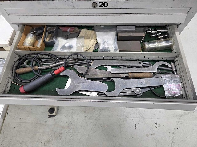 Various parts,tools & accessories - afbeelding 4 van  11