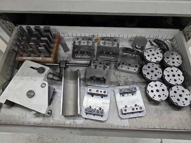 Various parts,tools & accessories - afbeelding 8 van  11