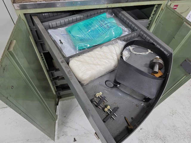 Various parts,tools & accessories - afbeelding 9 van  12