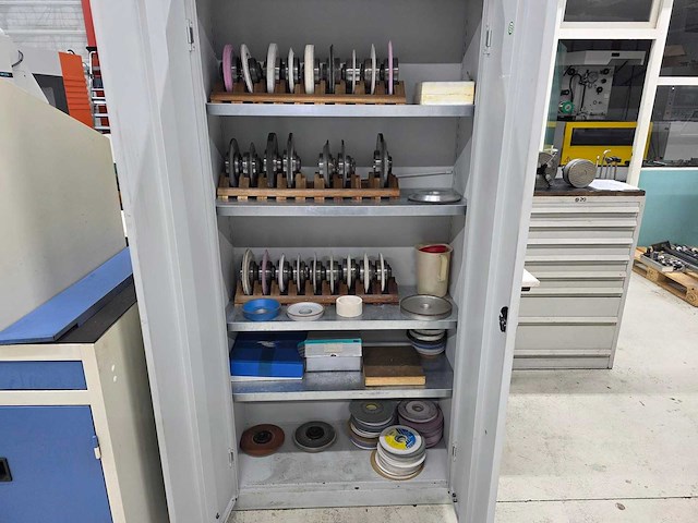 Various parts,tools & accessories - afbeelding 3 van  10