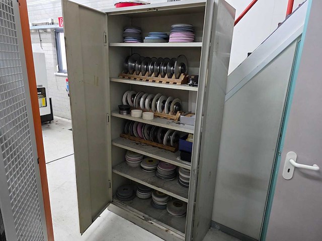 Various parts,tools & accessories - afbeelding 8 van  9