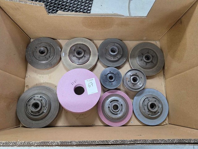 Various parts,tools & accessories - afbeelding 1 van  4