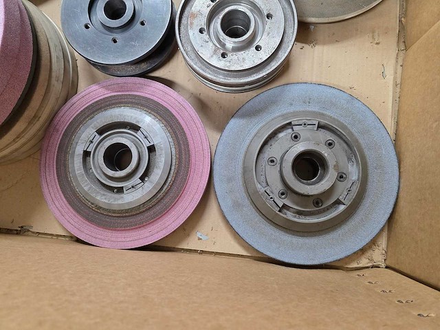 Various parts,tools & accessories - afbeelding 2 van  4