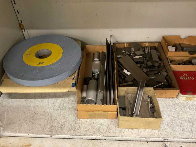 Various parts,tools & accessories - afbeelding 4 van  4