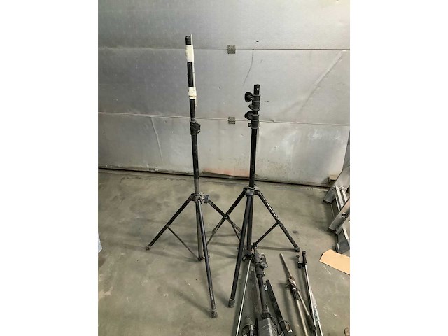 Various tripod - light equipment - afbeelding 4 van  4