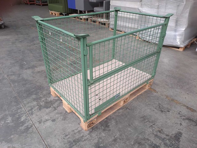 Various warehouse inventory (40x) - afbeelding 1 van  3