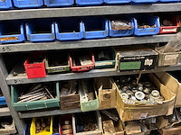 Various warehouse inventory - afbeelding 7 van  226
