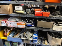 Various warehouse inventory - afbeelding 62 van  226