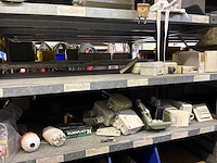 Various warehouse inventory - afbeelding 74 van  226