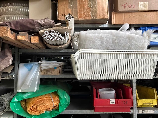 Various warehouse inventory - afbeelding 144 van  226