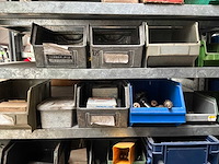 Various warehouse inventory - afbeelding 181 van  226