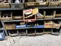 Various warehouse inventory - afbeelding 204 van  226