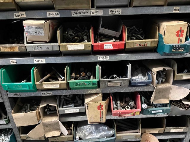 Various warehouse inventory - afbeelding 209 van  226