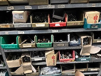 Various warehouse inventory - afbeelding 209 van  226