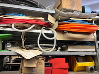 Various warehouse inventory - afbeelding 220 van  226