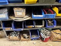 Various warehouse inventory - afbeelding 223 van  226