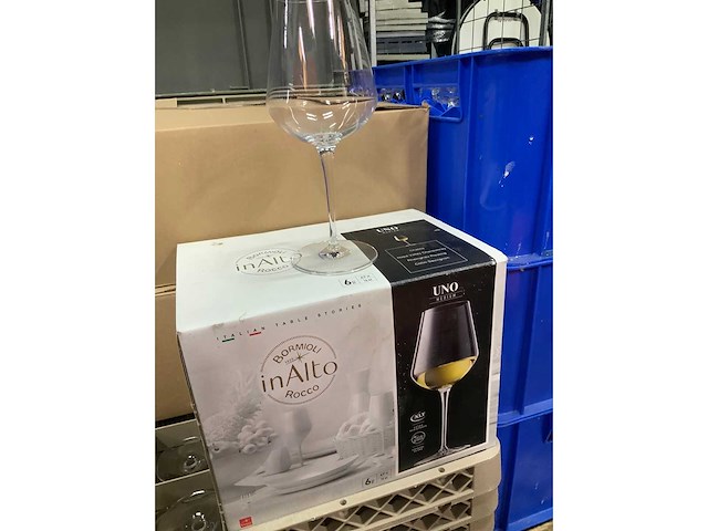 Various wineglasses - afbeelding 2 van  8