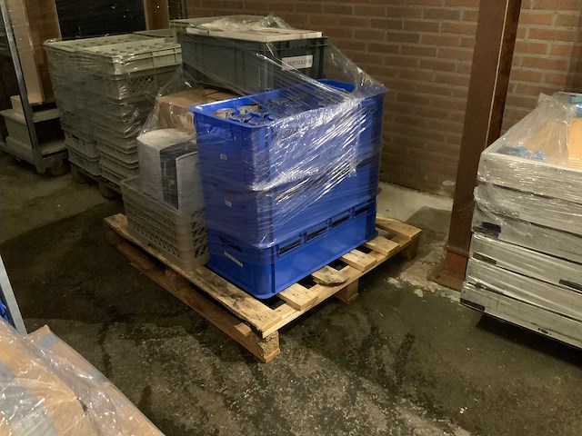 Various wineglasses - afbeelding 3 van  8