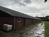 Varkensstal buitenzijde 105 x 28 meter - afbeelding 16 van  19