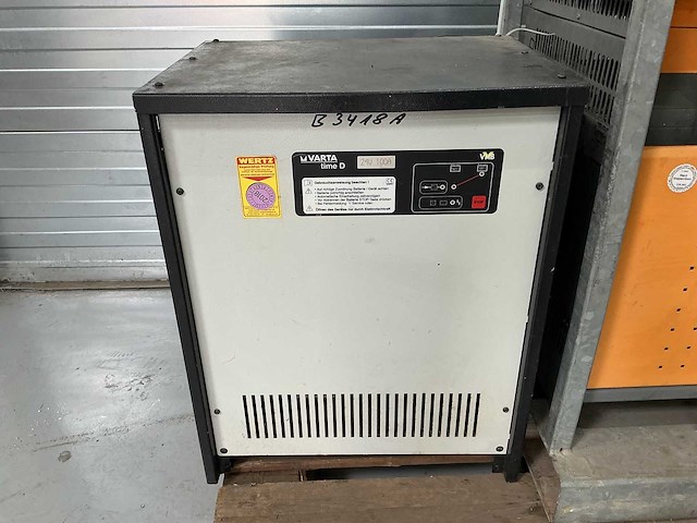 Varta - 24v 100a - battery chargers - afbeelding 1 van  3