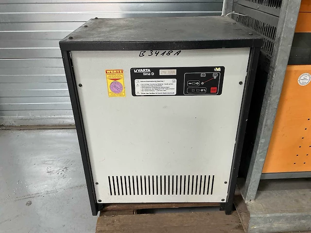 Varta - 24v 100a - battery chargers - afbeelding 1 van  3