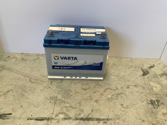 Varta - blue dynamic - 12v 70ah - accu - afbeelding 1 van  5