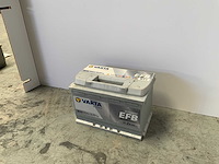 Varta - dynamic efb - 12v 70ah - accu - afbeelding 3 van  4