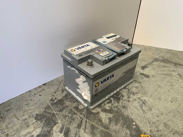 Varta - silver danamic agm - 12v 70ah - accu's - afbeelding 2 van  5